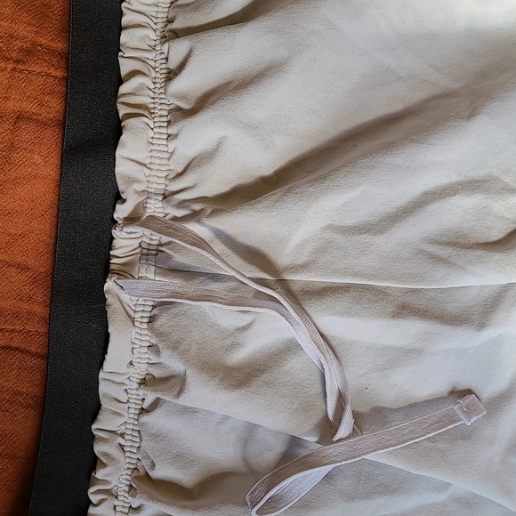 Nike dri-fit shorts size medium - Picture 3 of 9